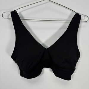 Lululemon Black Align V-neck‎ Super Soft Bra 12